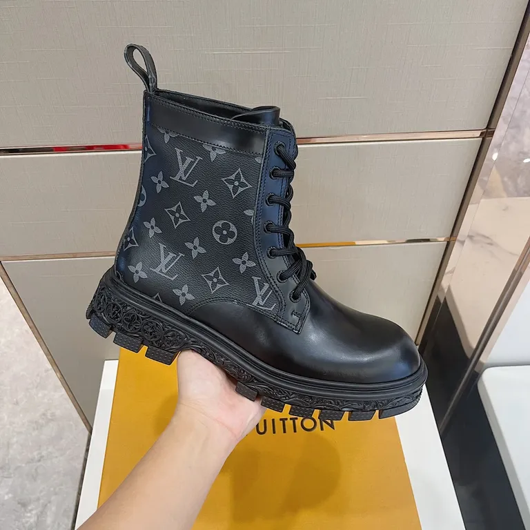 Louis Vuitton Shoe 